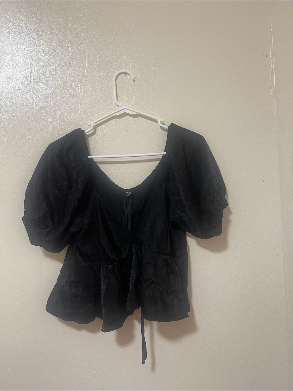 SHEIN Black Puff Sleeve Tie-Front Peplum Top